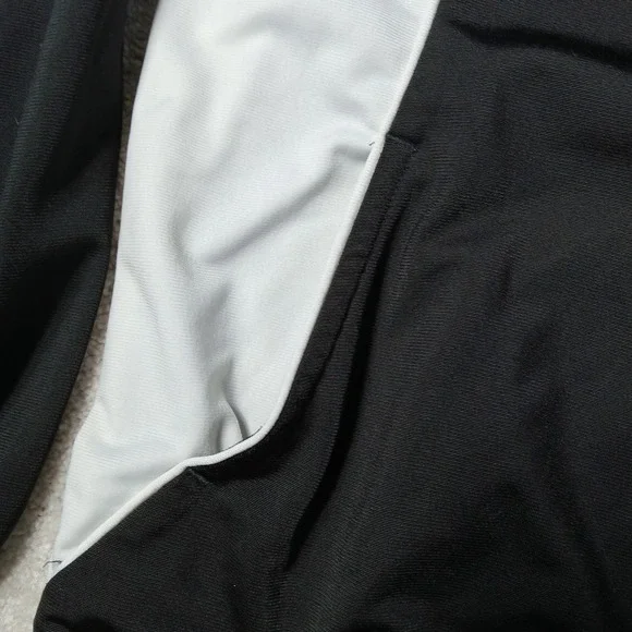 Womens Puma Long Sleeve Athletic Coat Small Black & White Old School Full Zip - Picture 9 of 13